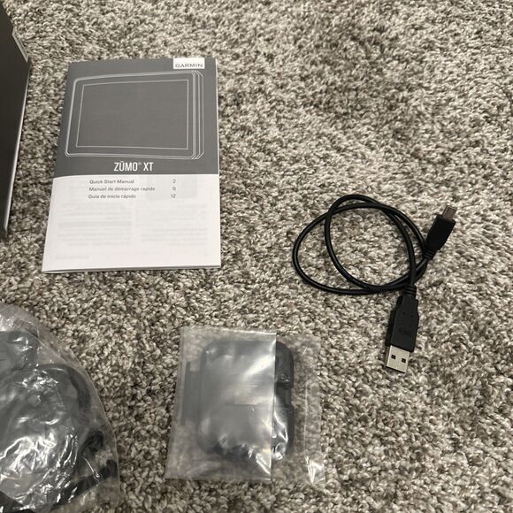 Garmin Zumo XT 6" All-Terrain Motorcycle Navigator With Extras - Picture 2 of 8